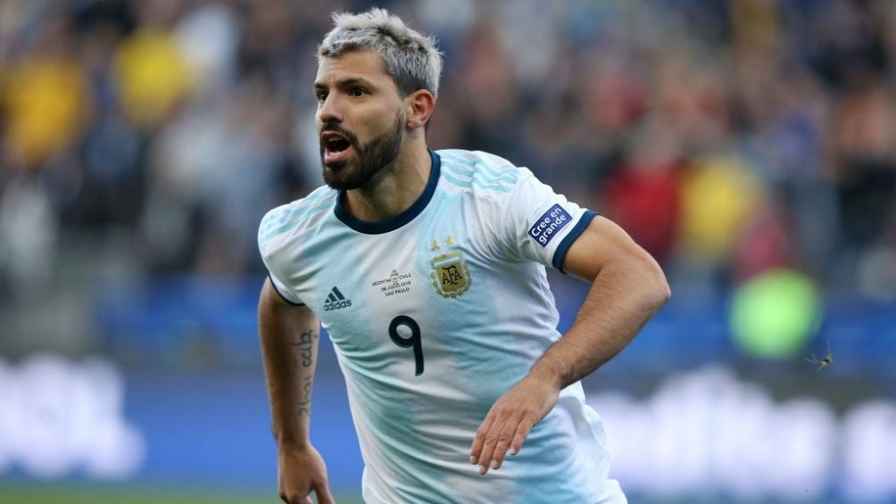 Agüero asistirá como parte del cuerpo técnico