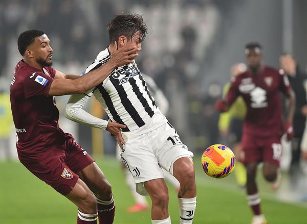 Dybala, en acción contra Torino