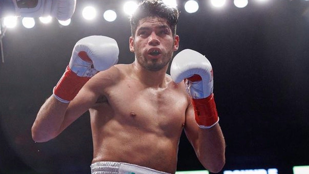 Gilberto 'Zurdo' Ramírez durante una pelea de box