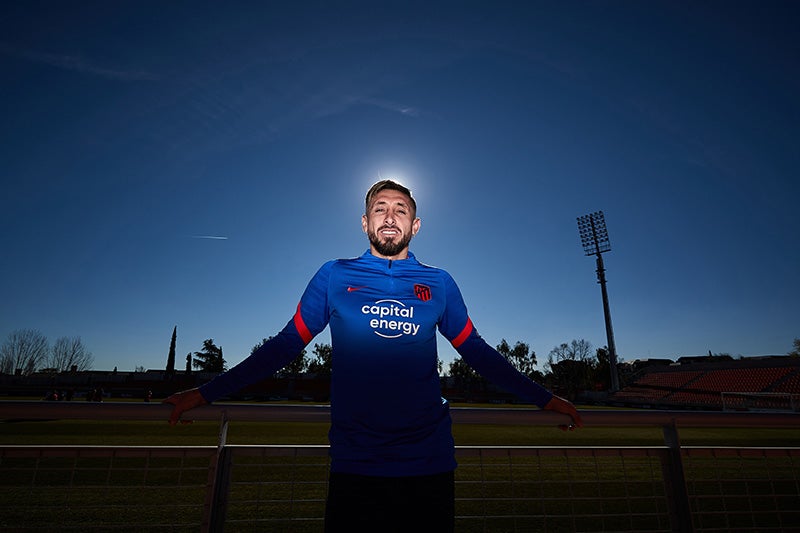 Héctor Herrera durante sesión de fotos 