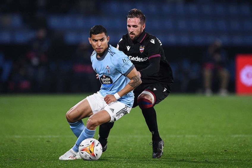 Orbelín Pineda, debutó con el Celta de Vigo