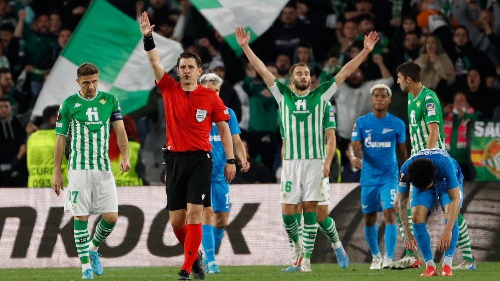 Betis se clasifica a Octavos de Final en la Europa League