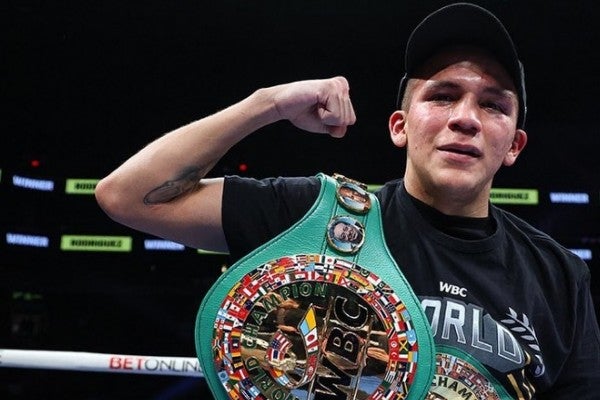 Jesse Rodríguez vence a Cuadras