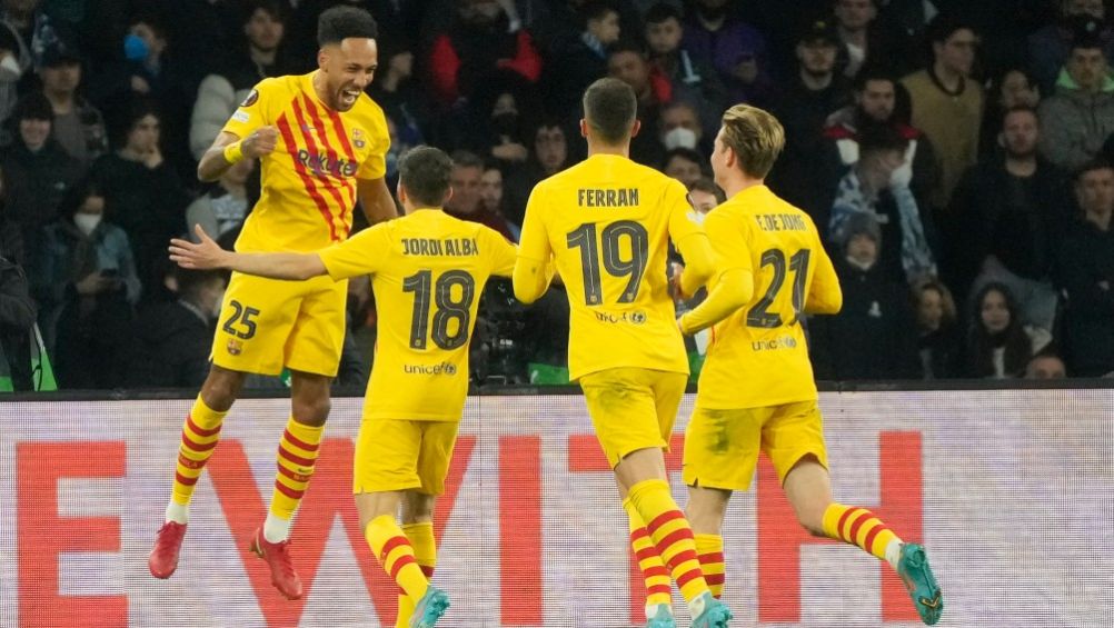 Jugadores del Barcelona festejando un gol a favor