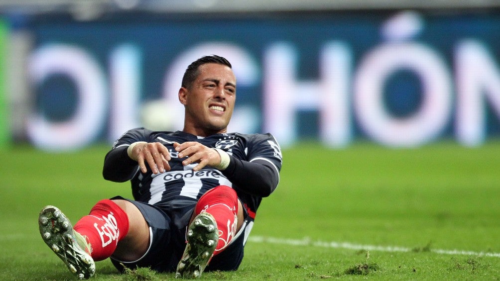 Rogelio Funes Mori durante un partido con Monterrey