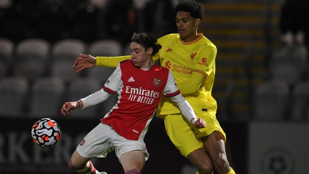 Marcelo Flores en la derrota vs Liverpool Sub 23