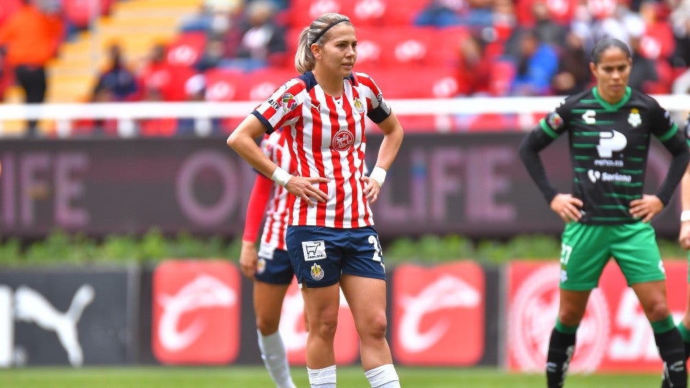 Alicia Cervantes durante un partido con Chivas