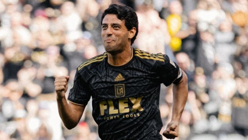 Carlos Vela tras anotar gol ante Colorado