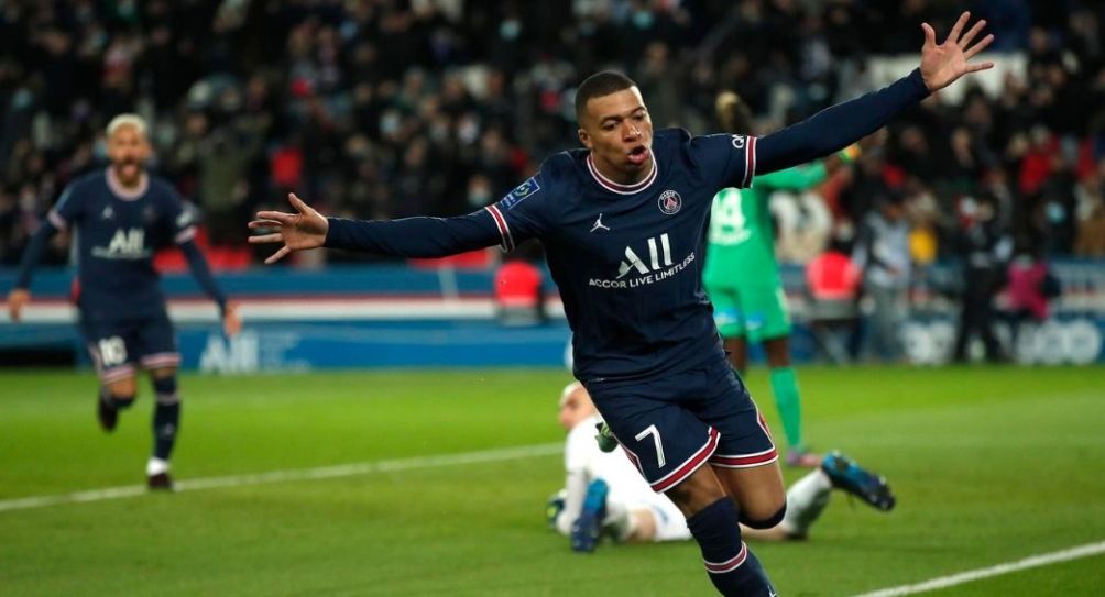 Kylian Mbappé festejando un gol