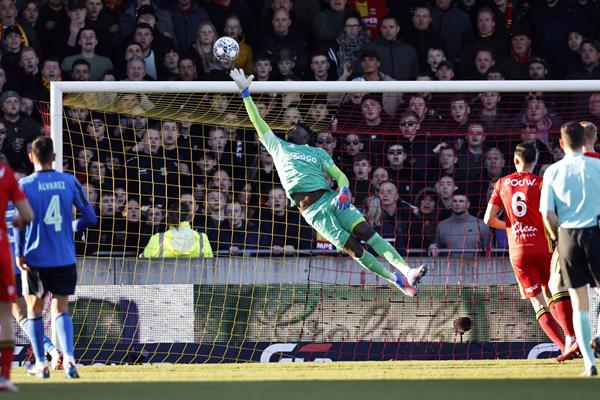 Go Ahead Eagles vs Ajax