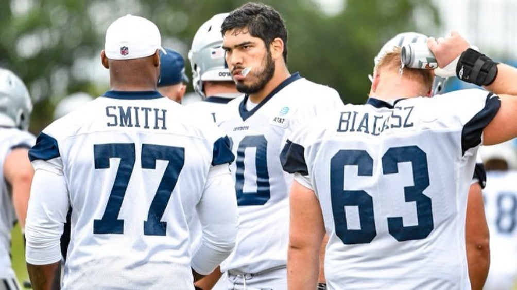 Isaac Alarcón durante entrenamiento con Dallas Cowboys