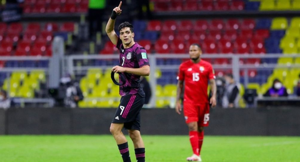 Raúl Jiménez con la Selección Mexicana