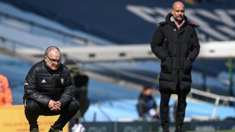 Marcelo Bielsa y Pep Guardiola dirigiendo