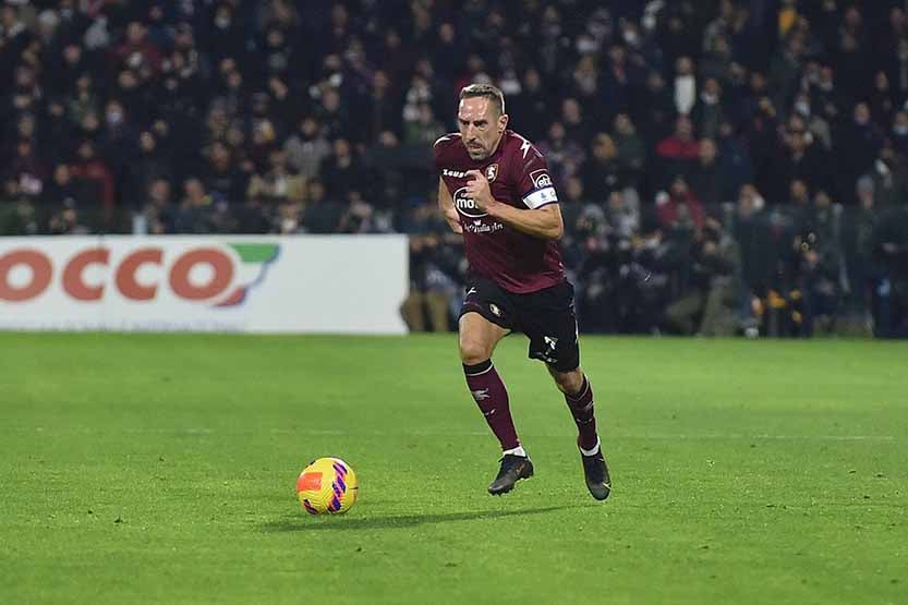 Frank Ribery, en un partido con el Salernitana