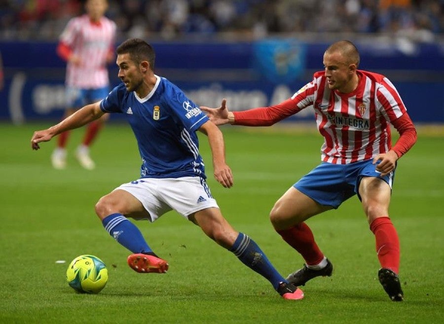 Vasyl Kravets durante un partido con el Sporting