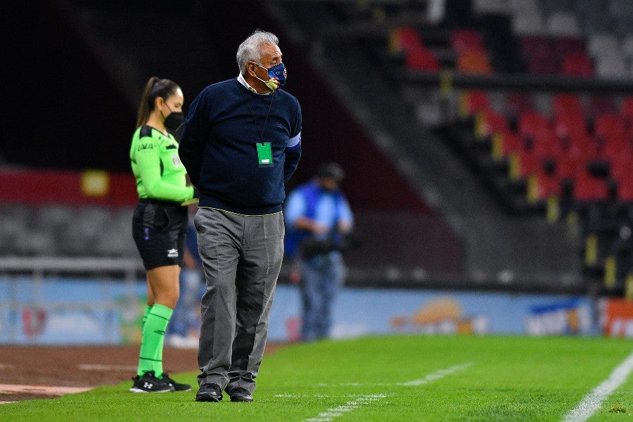 Leonardo Cuéllar en su paso por América Femenil