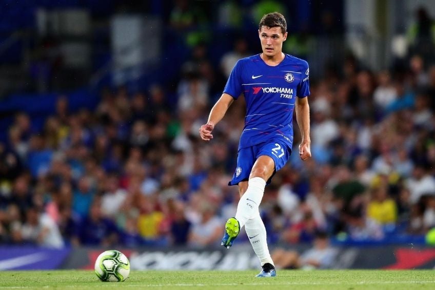 Andreas Christensen en un partido con el Chelsea