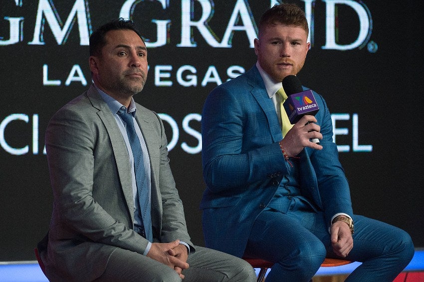 De la Hoya y Canelo en conferencia de prensa