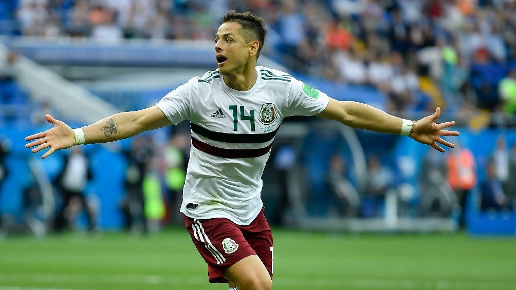 Chicharito Hernández festejando gol con la Selección Mexicana