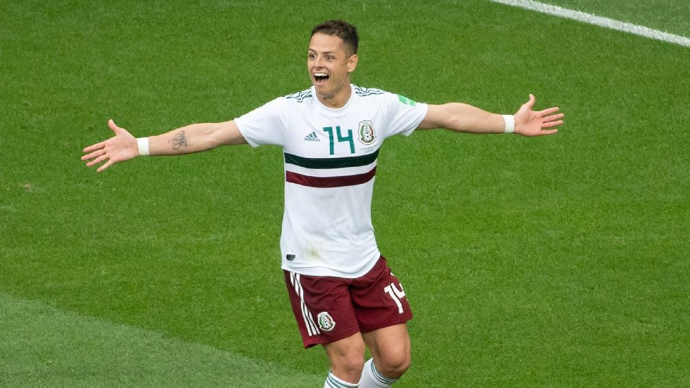 Chicharito Hernández festejando gol con la Selección Mexicana