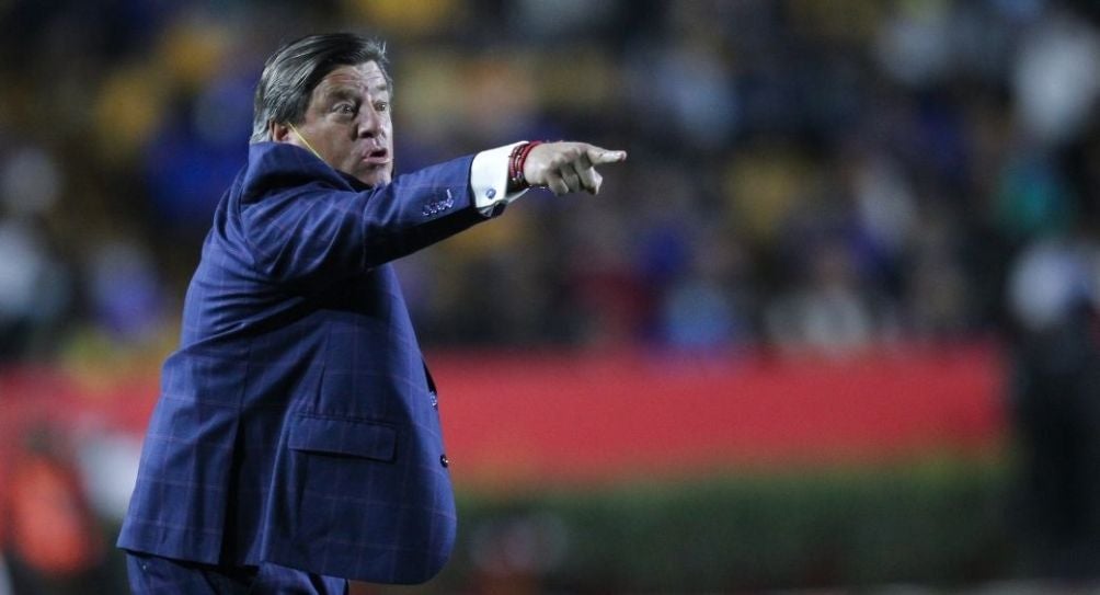 Miguel Herrera dirigiendo a Tigres