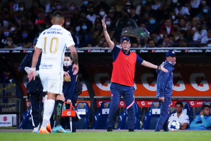 Andrés Lillini, técnico de Pumas