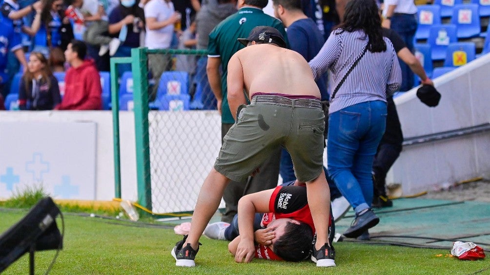 Liga MX: Mamá de aficionado de Atlas golpeado pide ayuda económica