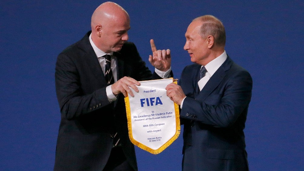 Gianni Infantino junto a Vladimir Putin durante el Mundial de Rusia 2018