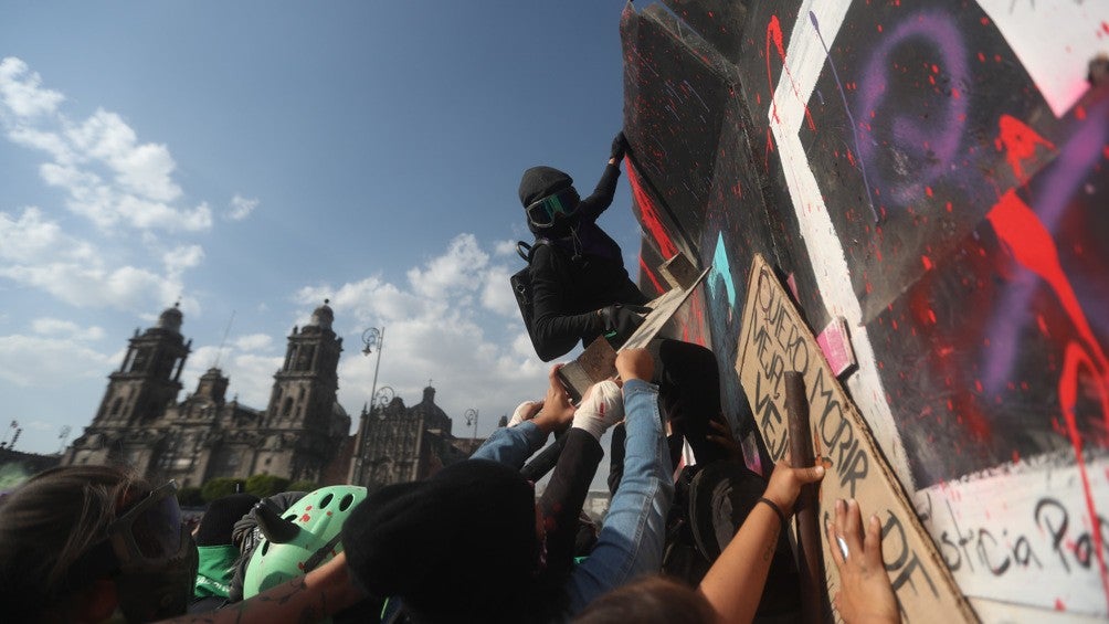 8m Marcha Por El Día De La Mujer Deja Al Menos 12 Personas Heridas 