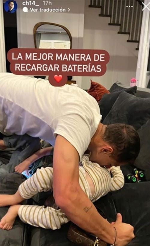 Chicharito con sus hijos 