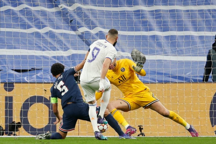 Primer gol del Real Madrid en el que se pedía falta sobre Donnarumma