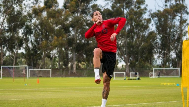 Salcedo en su primer entrenamiento con el Toronto