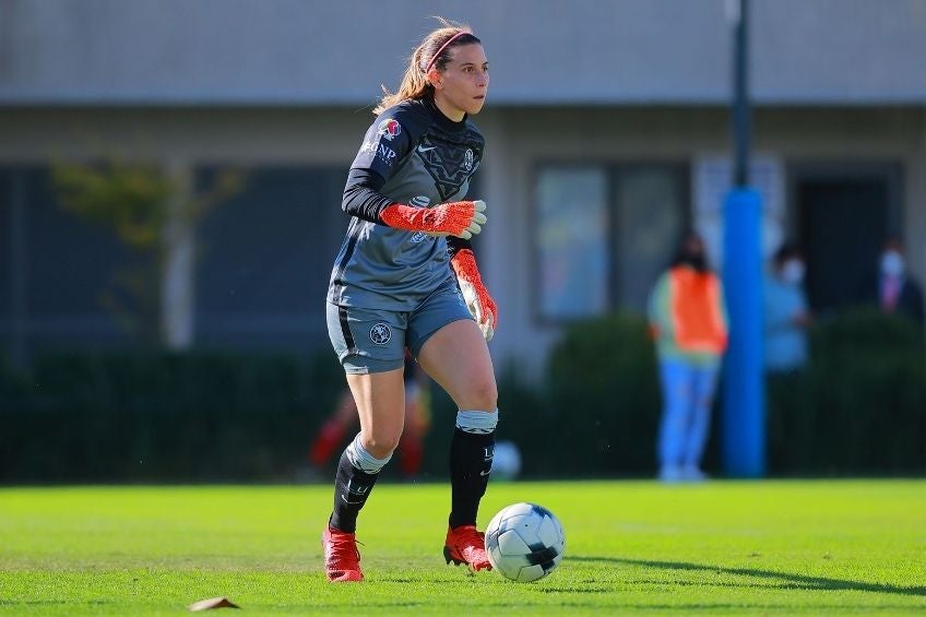 Renata Masciarelli durante un partido