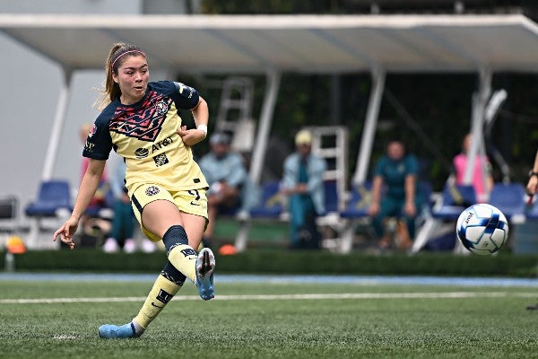 Katty Martínez en acción con América