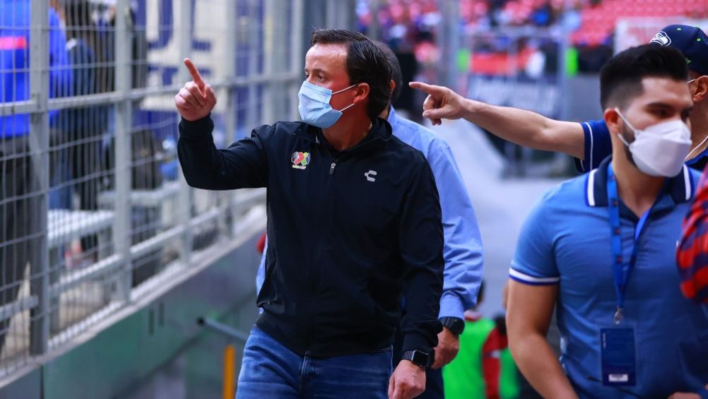 Mikel Arriola en el Estadio Azteca