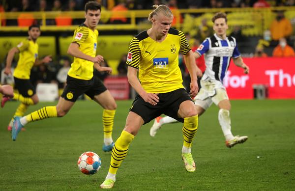 Erling Haaland en acción con el Dortmund