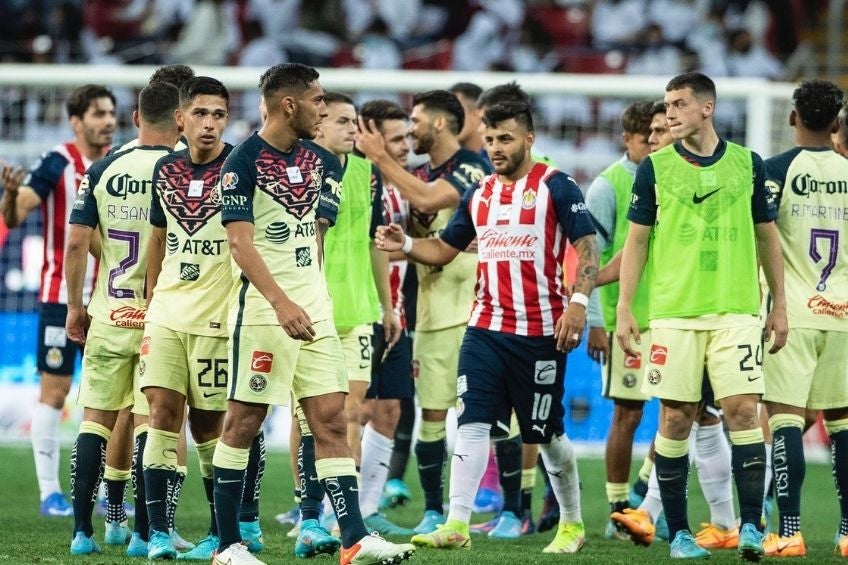 Jugadores del América al final del partido