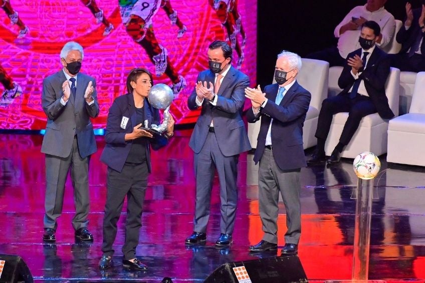 Maribel Domínguez durante la ceremonia