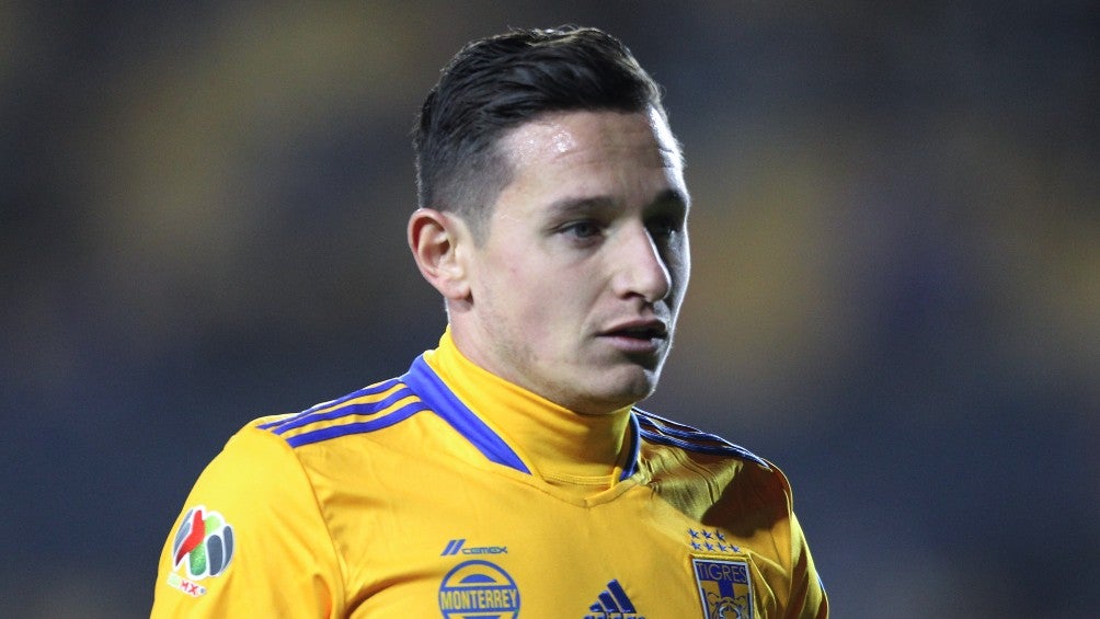 Florian Thauvin durante un partido con Tigres