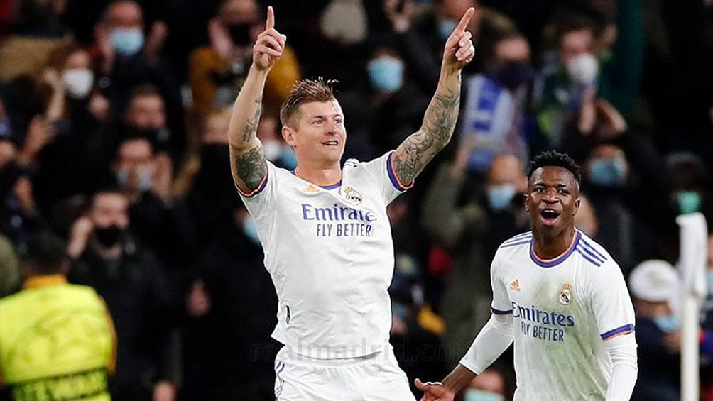 Toni Kroos festeja un gol con el Real Madrid 