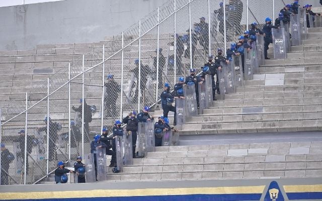 Policías en la zona del pebetero 