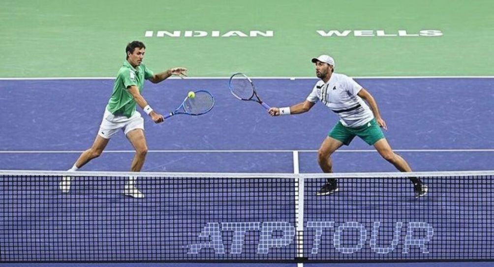 Santiago González durante un partido de tenis