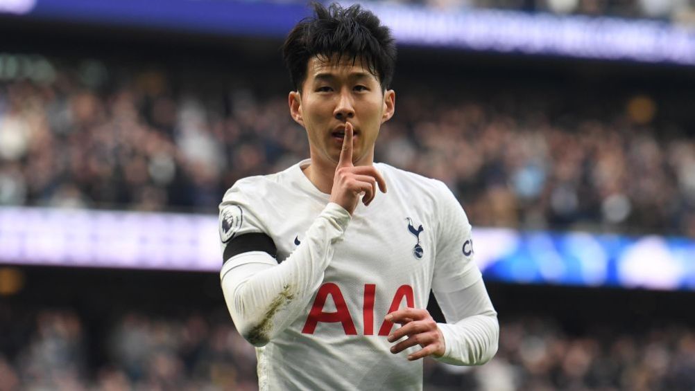 Heung Min Son en festejo ante West Ham