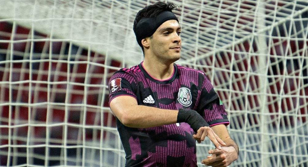 Raúl Jiménez con la Selección Mexicana