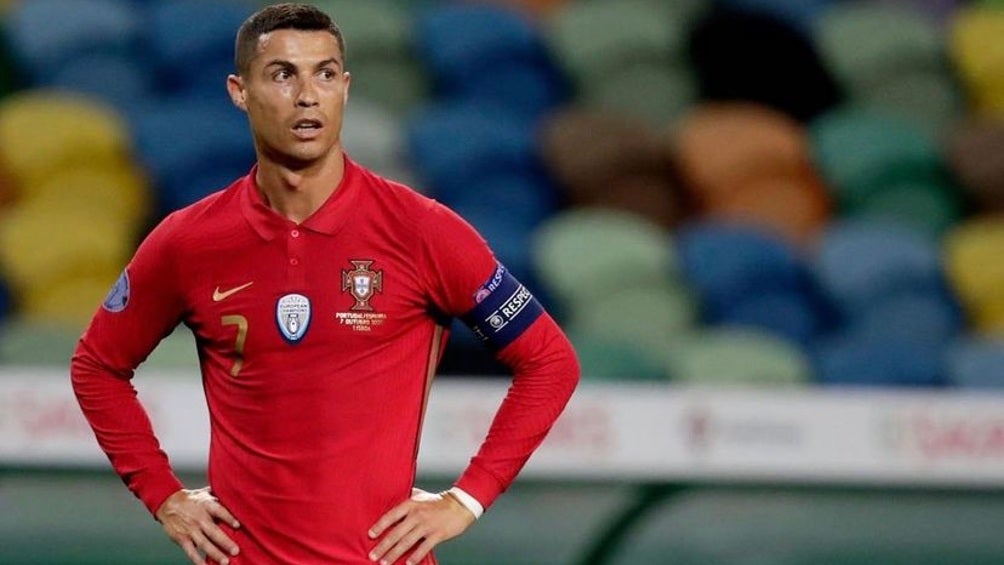 Cristiano Ronaldo jugando partido con la Selección de Portugal