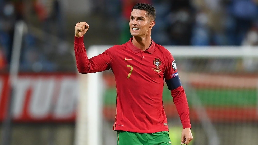 Cristiano Ronaldo festejando gol con la Selección de Portugal