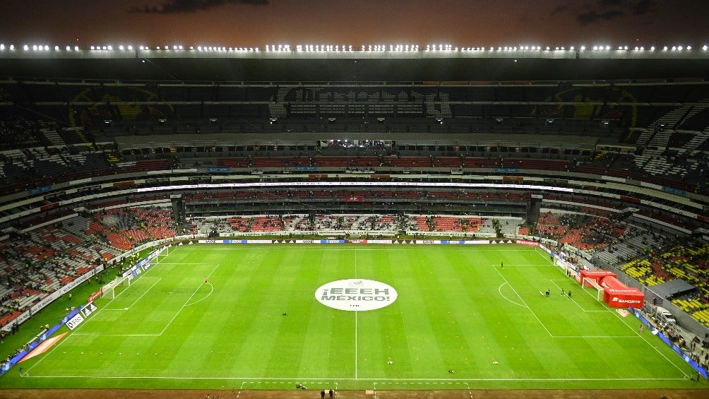 Estadio Azteca vacío previo al pitazo inicial