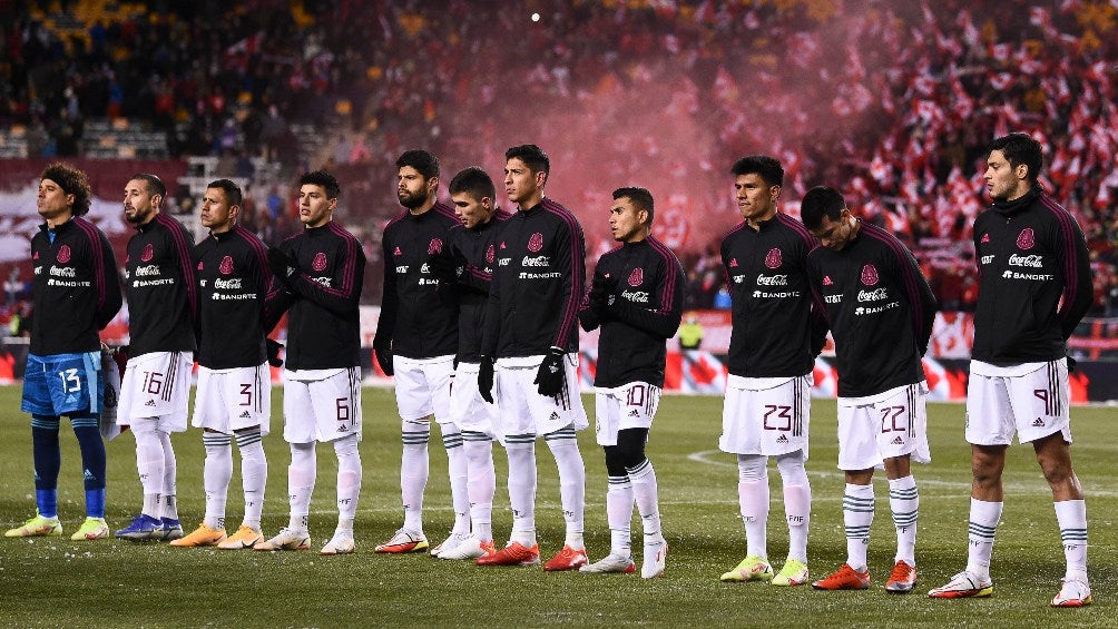 México en en el protocolo previo al partido en Canadá