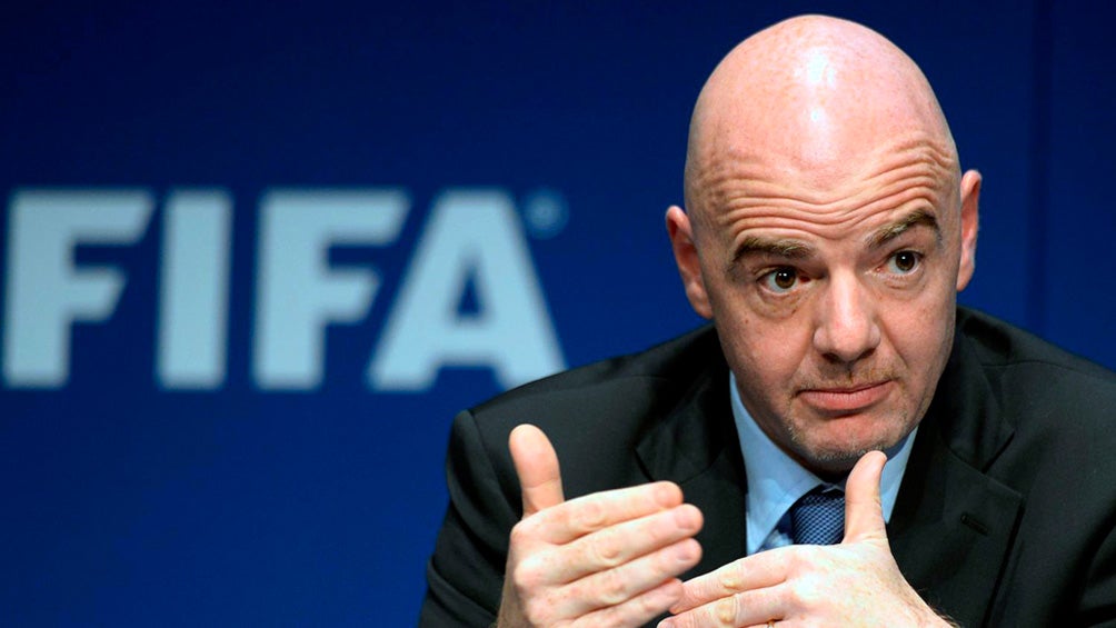 Gianni Infantino en conferencia 