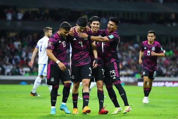 Selección Mexicana celebra anotación de Raúl Jiménez